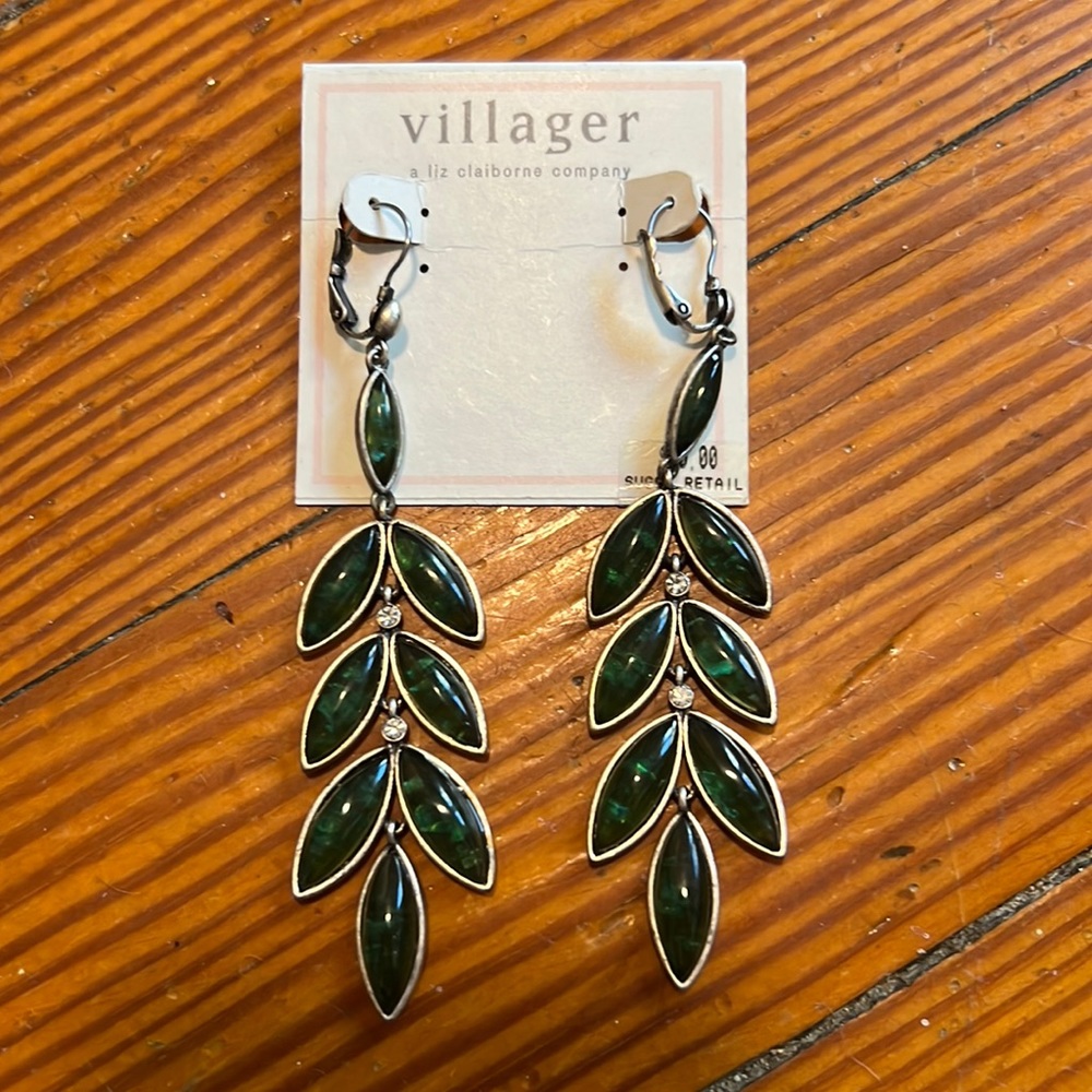 villager by Liz Claiborne green chandelier earrings